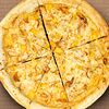 Фото к позиции меню Пицца с курицей и ананасами