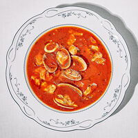 Суп из печеных томатов с морепродуктами