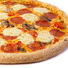 Фото к позиции меню Пицца Итальянская с моцареллой и пепперони, сырный борт