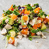 Фото к позиции меню Овощной салат с курицей и авокадо