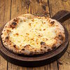 Фото к позиции меню Мини-пицца четыре сыра