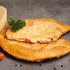 Фото к позиции меню Чебурек с сыром и помидорами