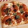 Фото к позиции меню Средняя римская пицца Пепперони