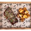 Фото к позиции меню Ребра с соусом Медовый терияки, кунжутом и картофелем
