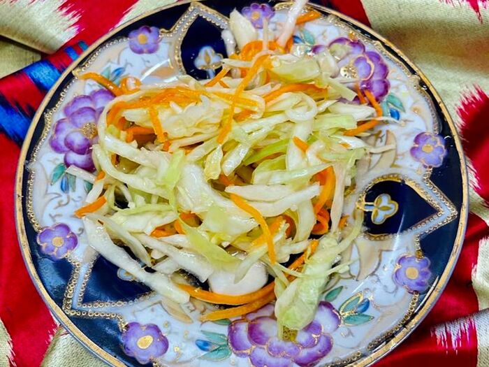 Салат из свежей капусты с маслом