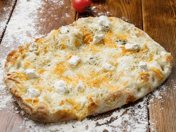 Пицца Римская Пять сыров