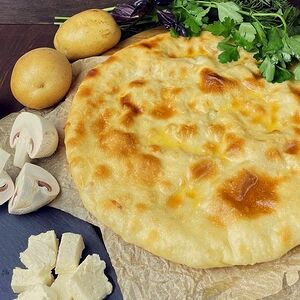 Пирог с картошкой, сыром и грибами