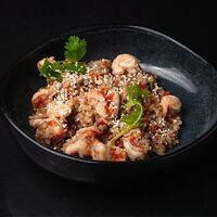 Рис по-тайски с креветками