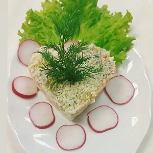 Салат Оливье с курицей