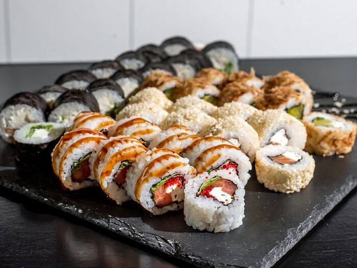 Wok & Sushi