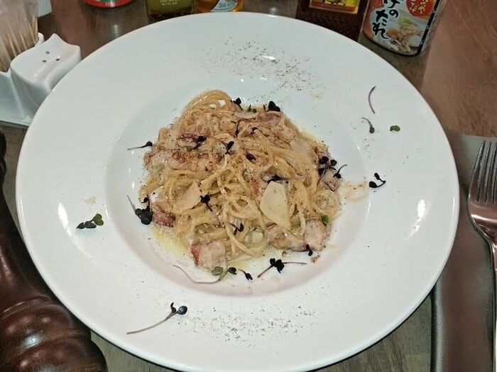 Спагетти Карбонара с беконом и трюфельным маслом