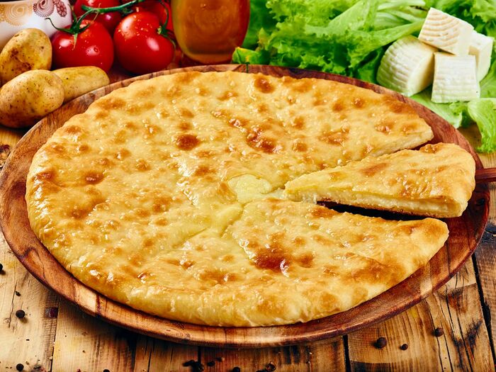 Осетинский пирог с сыром и картошкой