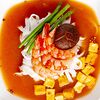 Фото к позиции меню Сычуаньский суп с креветками и шиитаке
