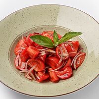 Узбекские помидоры с красным луком