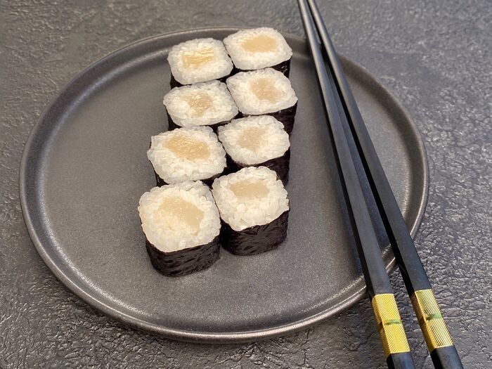 Лосось sushi & oysters