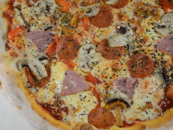 Пицца Сицилия на толстом тесте