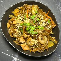 Wok с морепродуктами