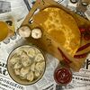 Фото к позиции меню Комбо обед №6 Пельмени с бульоном, чебурек, соус и компот
