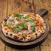 Фото к позиции меню Мини-пицца с тамбовским окороком