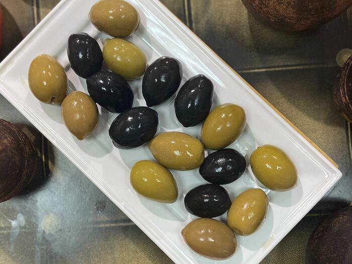 Греческие маслины и оливки Гигант