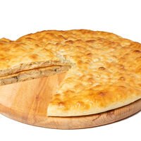 Осетинский пирог с капустой и грецким орехом