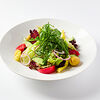 Фото к позиции меню Салат il Forno с микс-салатом, овощами и оливковым маслом