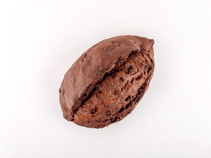 Особый шоколадный хлеб с вяленой клюквой