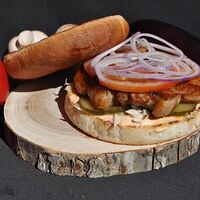 Сербский бургер со стейком из свинины
