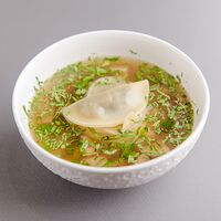 Суп с белыми грибами и трюфельными равиоли