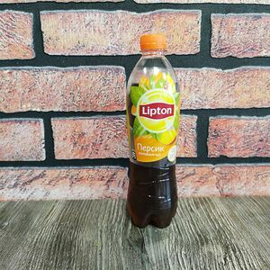 Чай Lipton черный со вкусом Персика