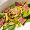 Фото к позиции меню Цитрусовый салат с тунцом темпура