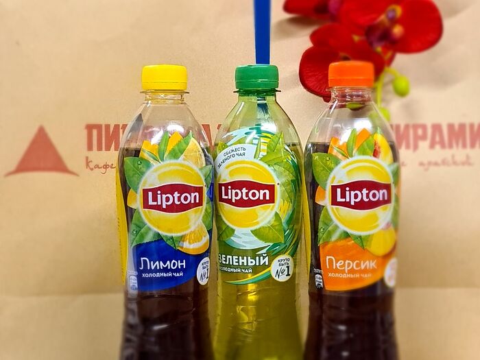 Липтон зеленый калории. Липтон зеленый с персиком. Липтон персик. Чай Липтон персик. Холодный чай Липтон персик зеленый.