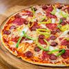Фото к позиции меню Пицца Мортаделла на красном соусе