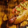 Фото к позиции меню Чили-дог с говяжьей колбаской