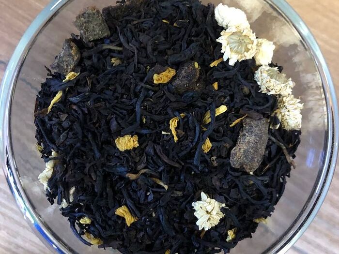Чёрный чай с добавками Улыбка Гейши