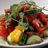 Фото к позиции меню Овощной салат с семенами тыквы и подсолнуха