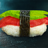 Фото к позиции меню Суши с тунцом и авокадо