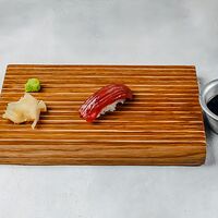 Суши со спинкой тунца блюфин
