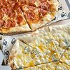 Фото к позиции меню 3 пиццы - Пепперони, Четыре сыра, Ветчина и грибы
