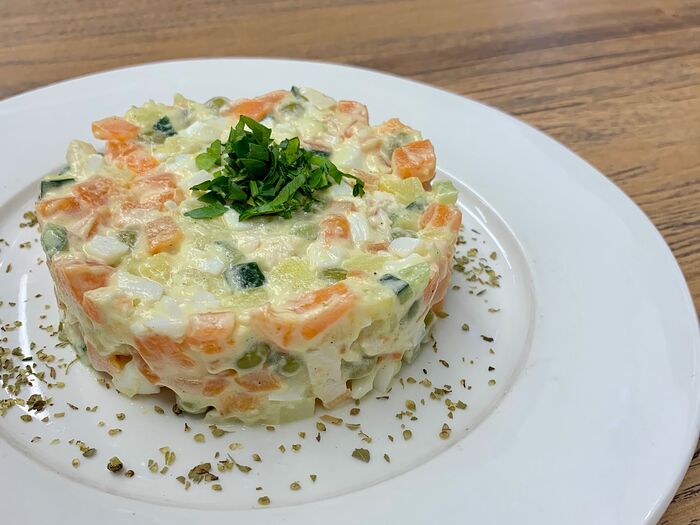 Столичный с курицей