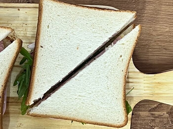 Тост-сэндвич с ветчиной и сыром
