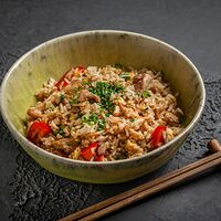 Вьетнамский рис с курицей и овощами