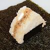 Фото к позиции меню Онигири с лососем соусом терияки