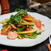 Фото к позиции меню Тайский салат с морепродуктами гриль