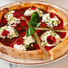 Фото к позиции меню Пицца Страчателла с вялеными томатами