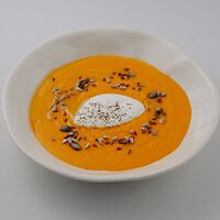 Тыквенный крем-суп с копченой сметаной