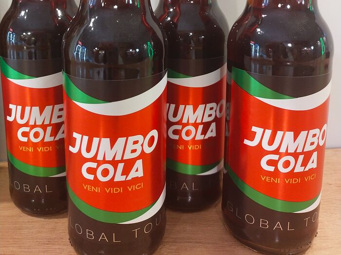 Напиток безалкогольный сильногазированный Jumbo cola (Джамбо Кола )